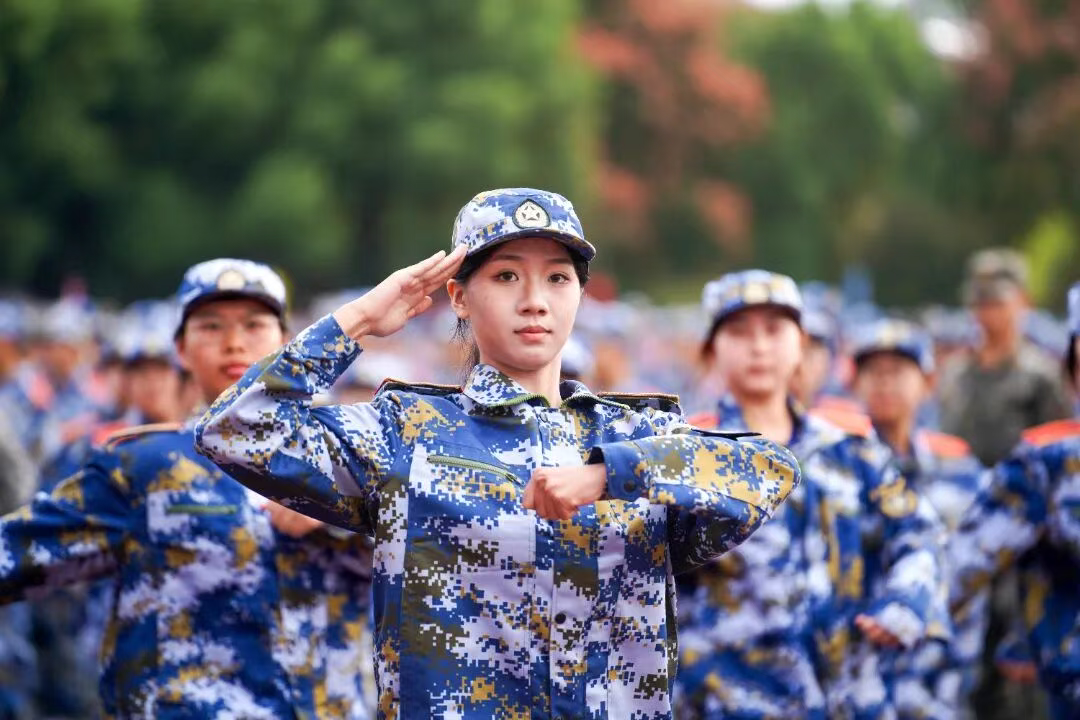 刚刚，全校沸腾了！现场超燃！-1032-beat365官方网站官方微信